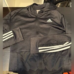 Like new Adidas kids boys fleece lined zip up hoodie. Size Boys XL (18-20)